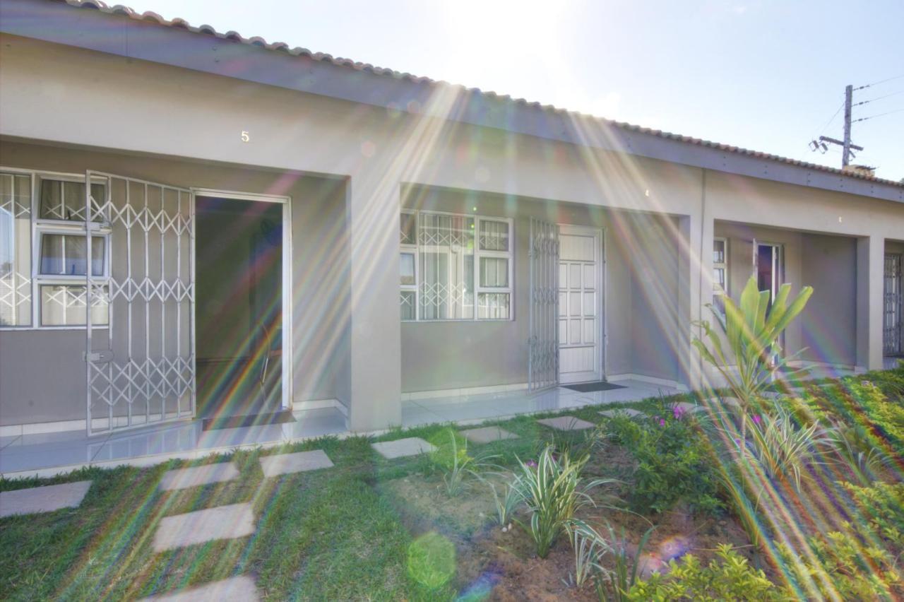 Minilitha Lodge Richards Bay Esterno foto