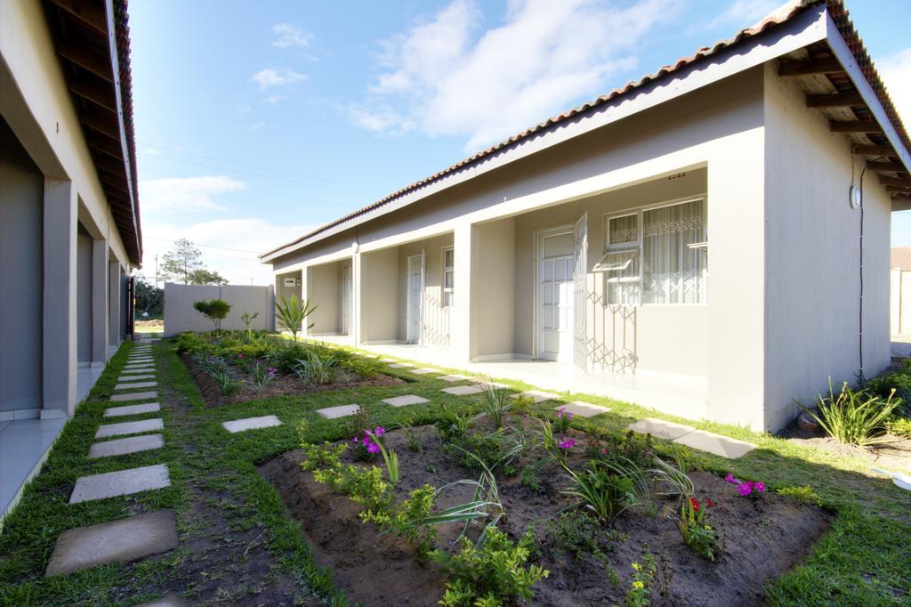 Minilitha Lodge Richards Bay Esterno foto